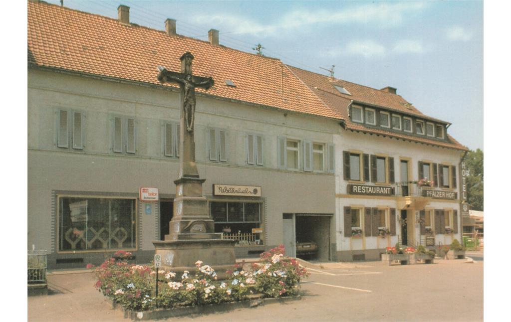Steinernes Kreuz in Lauterecken (1970).