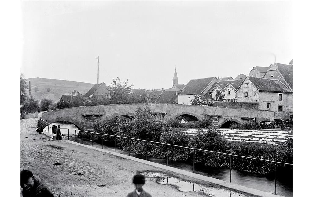 Die Lauterbrücke in ihrem Urzustand im Jahr 1894 (1894).