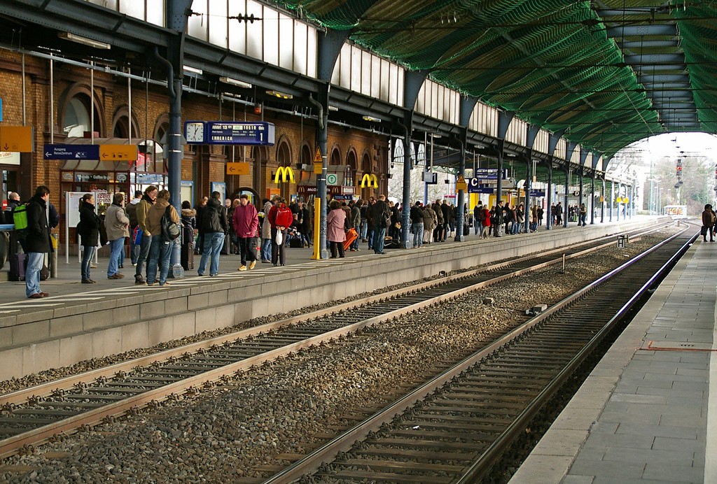 Hauptbahnhof Bonn, Bahnsteig (2012)