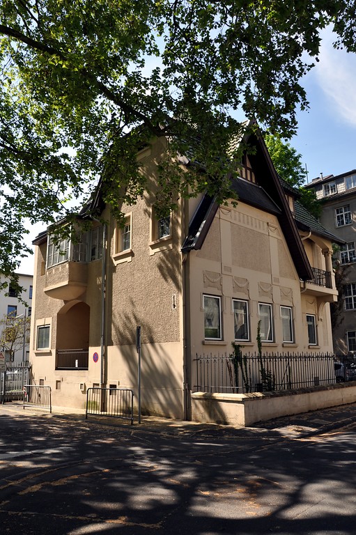 Wohn- und Bürohaus Adenauerallee 91a in Bonn (2016)