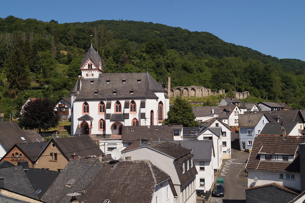 Die Kirche Sankt Kastor in Dausenau (2022)
