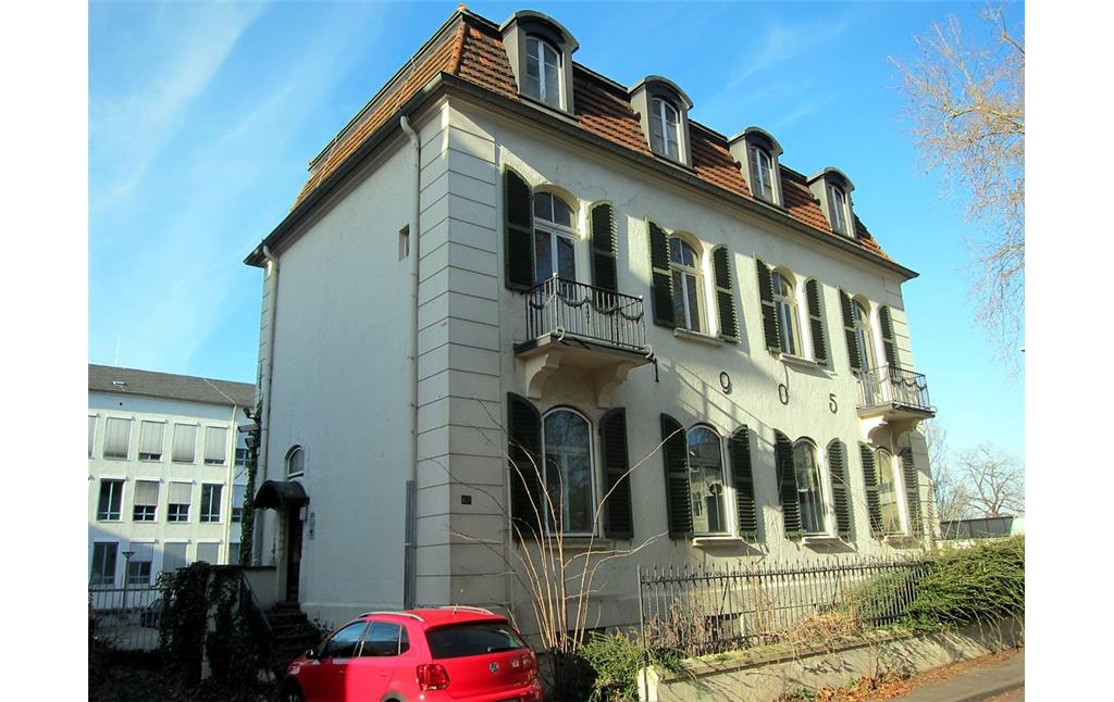 Die Villa "Bungarten / Wendelstadt / Bleibtreu", Adenauerallee 87a, in Bonn (2015).