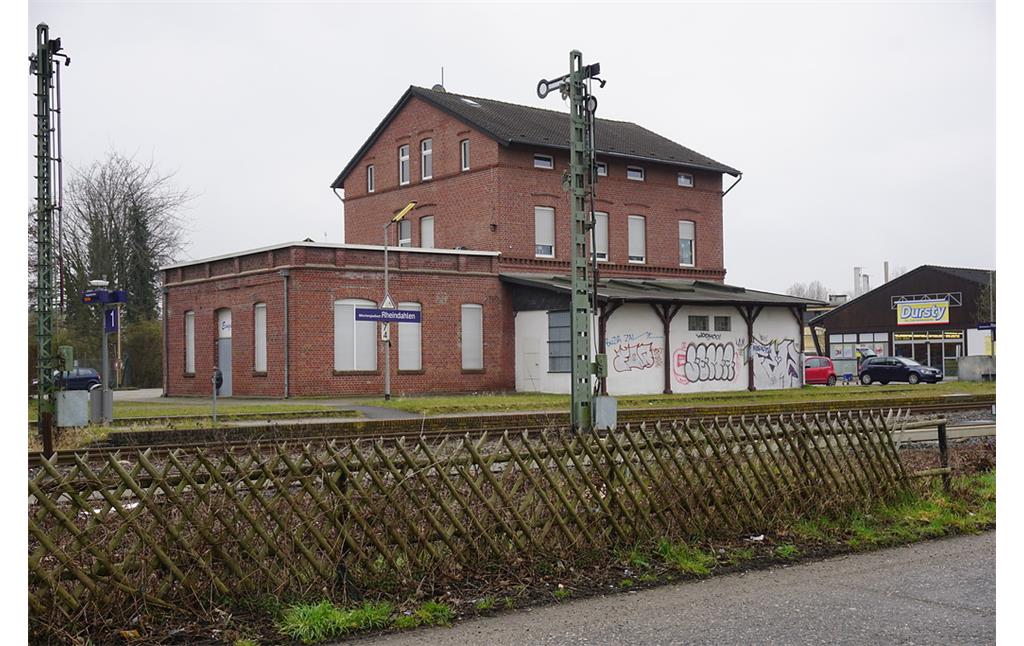 Bahnhof Mönchengladbach-Rheindahlen (2018). Empfangsgebäude.