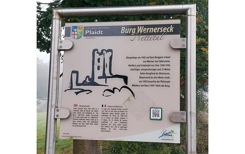 Hinweis- und Informationstafel zur Burgruine Wernerseck bei Ochtendung (2021).