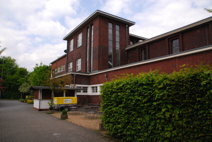 Ehemaliges Verwaltungsgebäude der Zeche Helene im Helenenpark in Stoppenberg