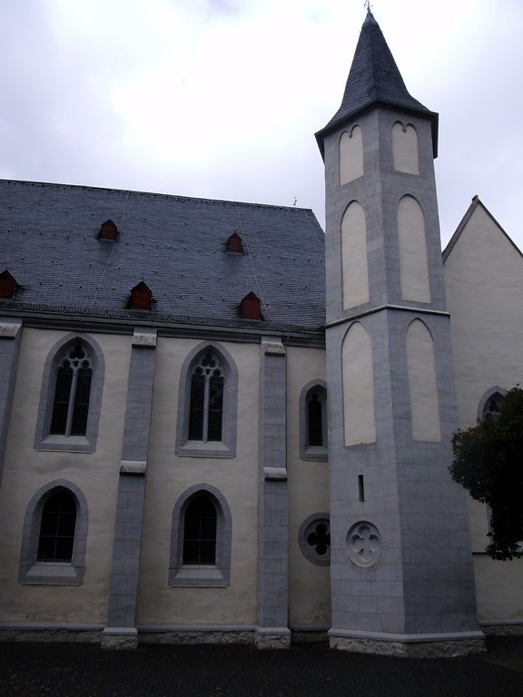 Ein Teil der katholischen Pfarrkirche "St. Peter in Ketten" in Montabaur (2014)