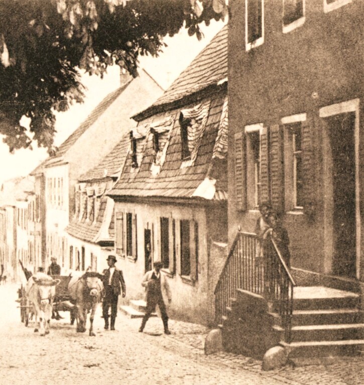Historische Fotografie des Wohnhauses in der damaligen Holländergasse, heute Langstraße, mit der Hausnummer 71 in Kirchheimbolanden (um 1900)