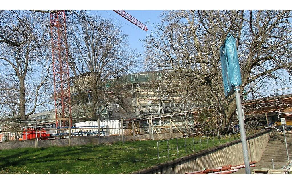 Beethovenhalle Bonn, Bauarbeiten im Rahmen der 2016 begonnenen baulichen Sanierung (März 2022).