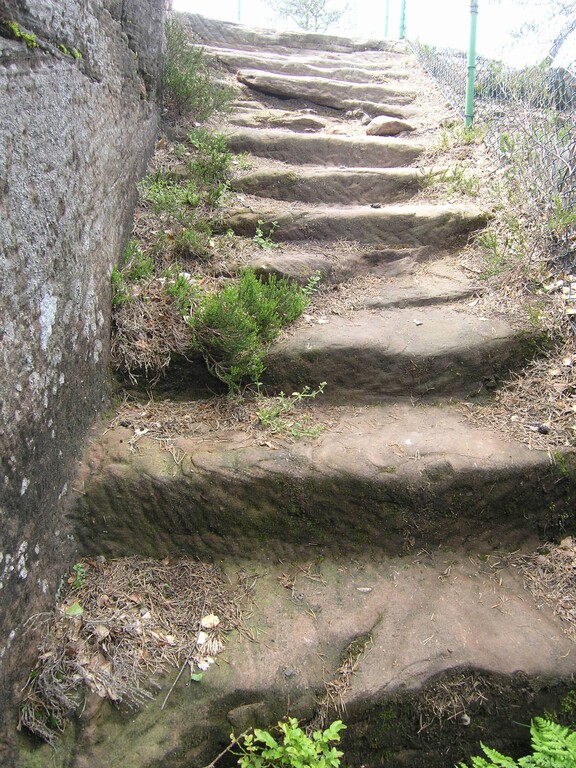 Felstreppe zur oberen Ebene (2005)