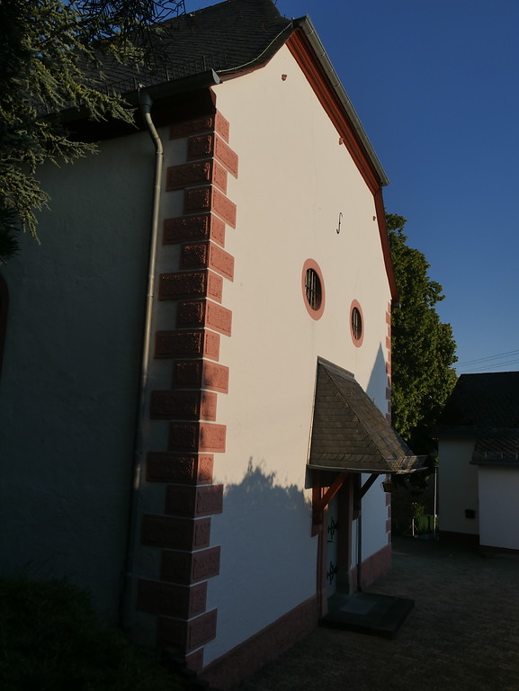 Ostansucht der katholische Pfarrkirche Maria Himmelfahrt Dörrebach