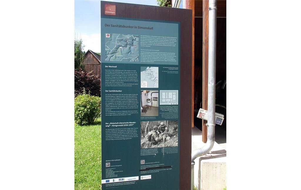 Informationstafel zum Sanitätsbunker in Hürtgenwald-Simonskall im Kreis Düren (2017)