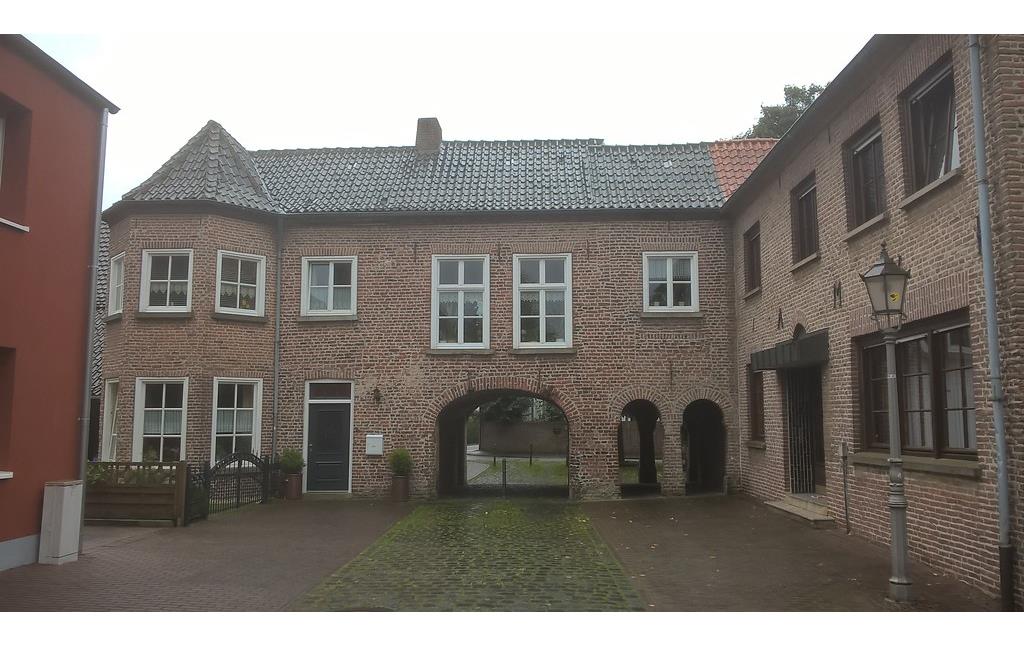 Der ehemalige Klosterhof in Griethausen (2015).