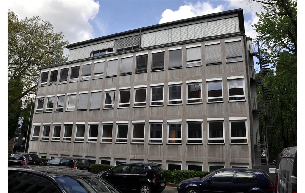 Bürohaus Adenauerallee 131a in Bonn von der Kaiser-Friedrich-Straße aus gesehen (2016)