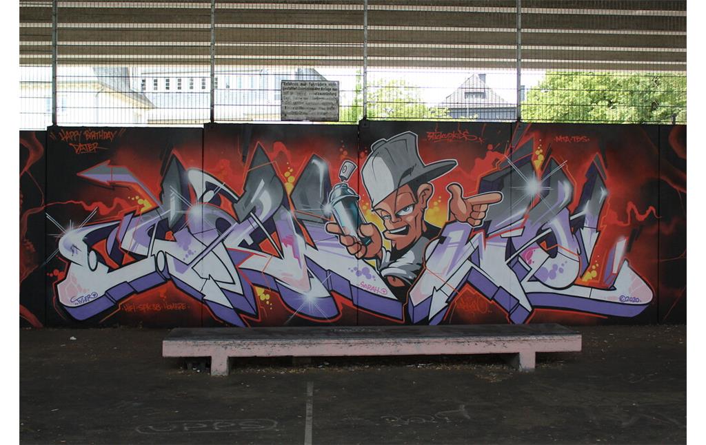 Mauerabschnitt der Graffiti "Hall of Fame" in Koblenz-Lützel (2020)