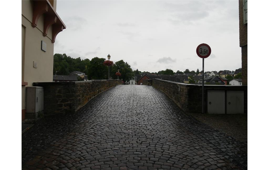 Oberseite der Straßenbrücke in Runkel (2017)
