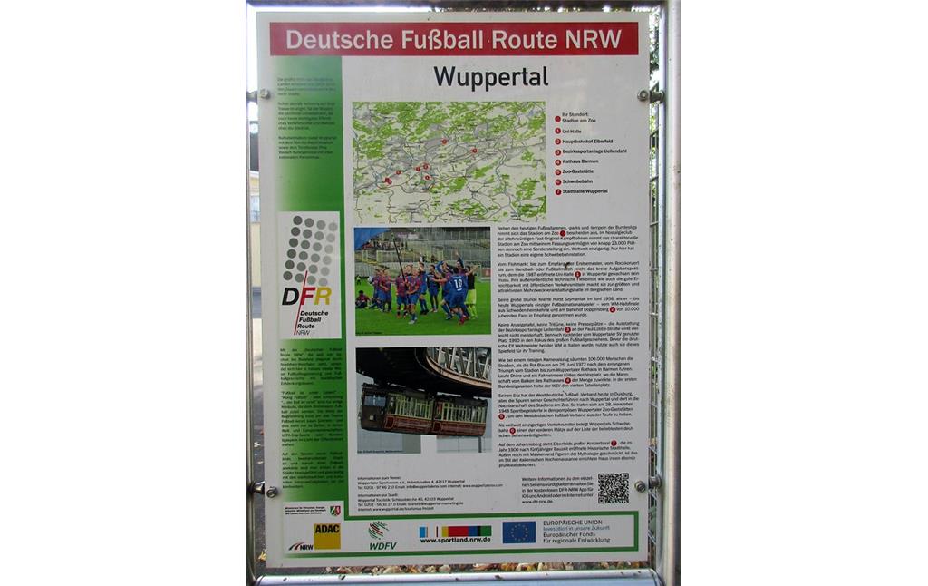Informationstafel "Deutsche Fußball Route NRW" am Wuppertaler Stadion am Zoo in Elberfeld (2019).