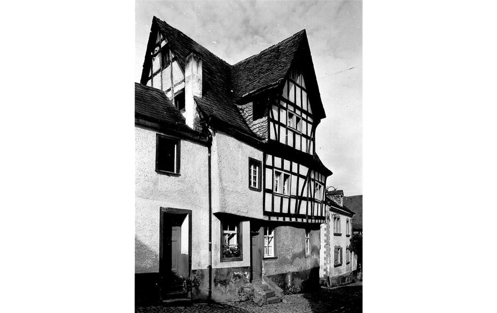 Spätmittelalterliches Fachwerkhaus in der Hirtenstraße 1 in Koblenz-Lay