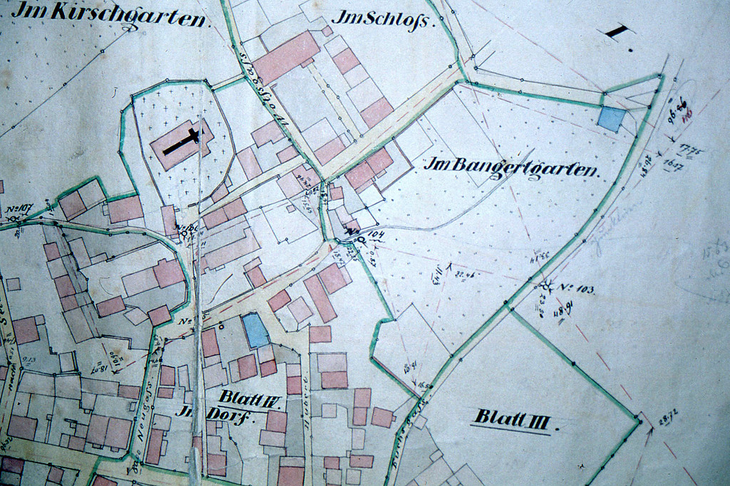 Plan der Ortsgemeinde Dörrebach, rechts oben ist das Schloss mit den beiden Zehntscheunen eingezeichnet (vor 1936)