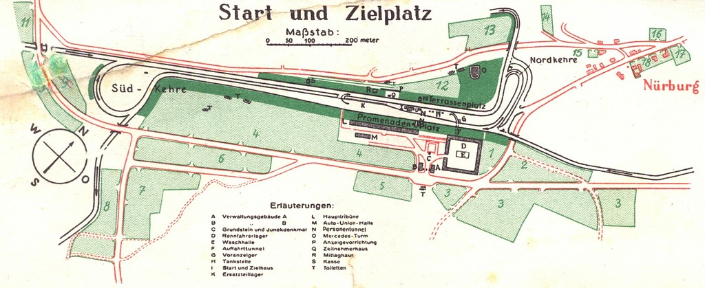 Ausschnitt der historischen Karte "Der Nürburgring" von 1936 mit dem Start- und Zielplatz samt Nord- und Südkehre der Rennstrecke, dem Fahrerlager, Tribünen und Parkplätzen.