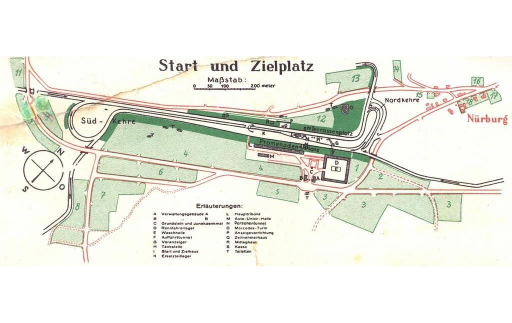 Ausschnitt der historischen Karte "Der Nürburgring" von 1936 mit dem Start- und Zielplatz samt Nord- und Südkehre der Rennstrecke, dem Fahrerlager, Tribünen und Parkplätzen.