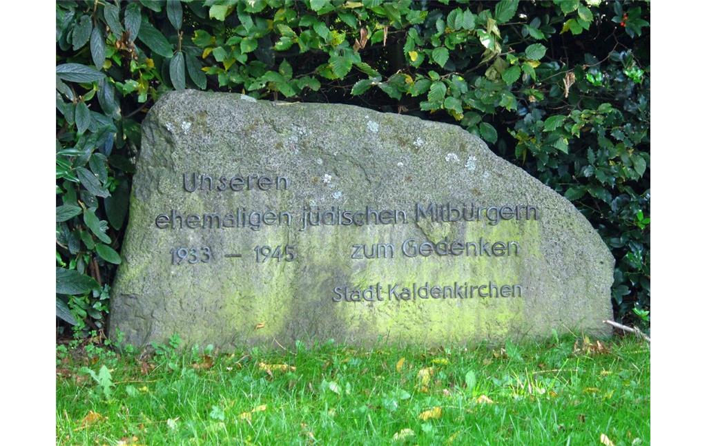 Gedenkstein der Stadt Kaldenkirchen auf dem älteren Judenfriedhof Jahnstraße in Nettetal (2013)