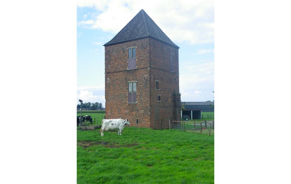 Der um das Jahr 1500 erbaute Battenbergturm am Buschkampshof bei Rees-Haldern (2011)