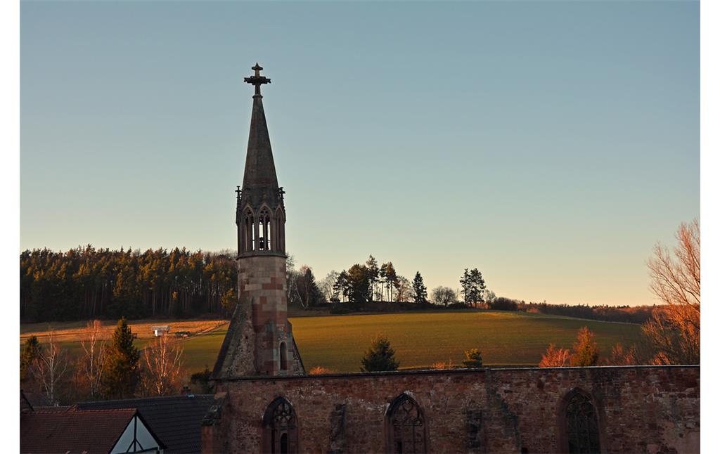 Spätgotisches Türmchen am Westwerk des Klosters in Rosenthal (2018).