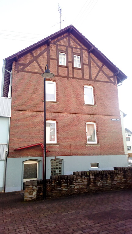 Seitenansicht der alten Backstube der Bäckerei Grünewald in Seibersbach (2017)