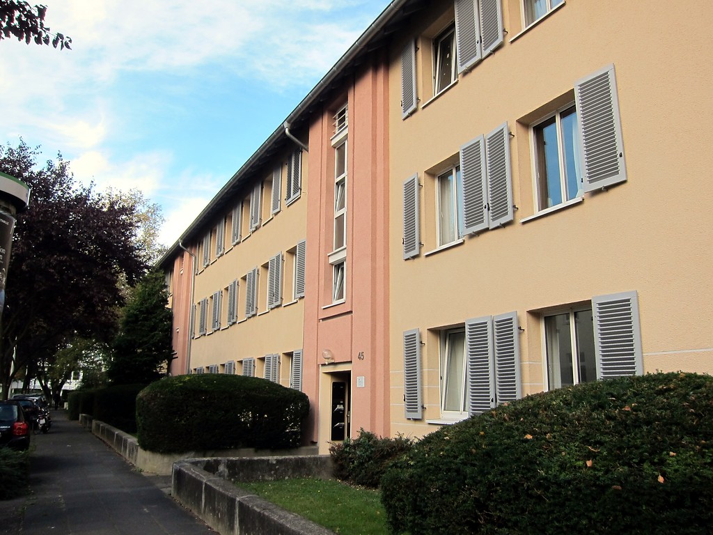 Mehrfamilienhaus in der  Eduard-Pflüger-Straße in Bonn (2014)