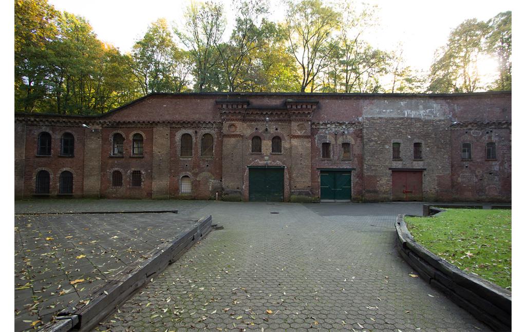 Fort X des äußeren preußischen Festungsringes von Köln zwischen Köln-Höhenberg und Merheim (2013)