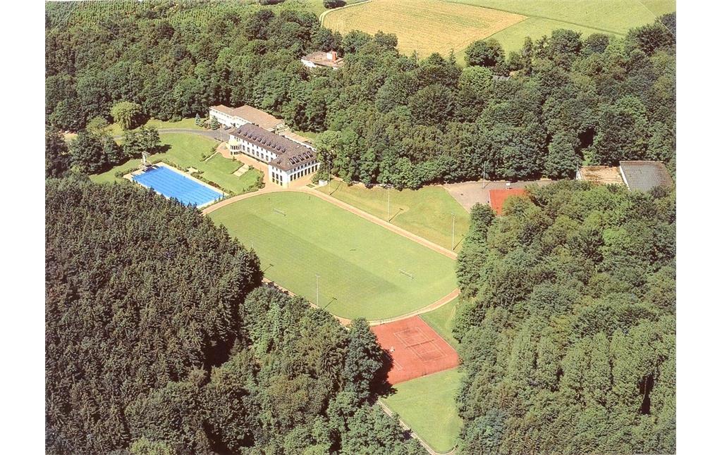 Luftbild der Sportschule Hennef, Ansicht von Westen (Aufnahme nach 1971).