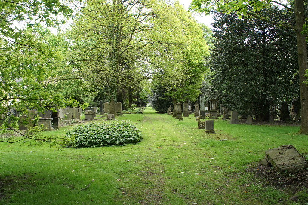 Das Gräberfeld auf dem Jüdischen Friedhof Segeroth, Assmannweg im Essener Nordviertel (2012).
