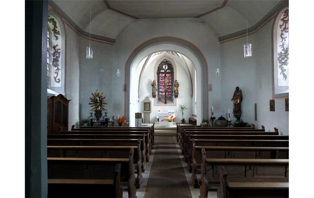 Innenansicht der katholischen Pfarrkirche Maria Himmelfahrt in Dörrebach (2016)