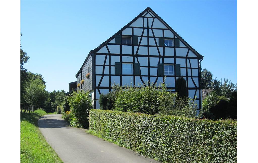 Fachwerkhaus in Essen-Fischlaken, Fischlaker Höfe 37 (2012).