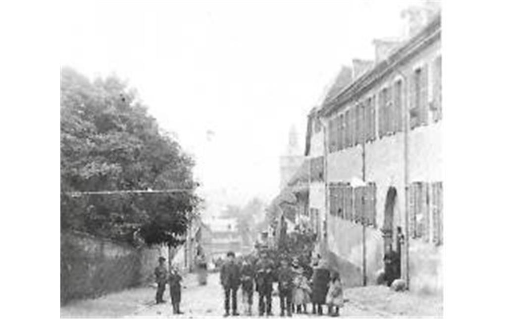 Geburtshaus Neumayers mit Blick in die Amtsstraße (1897)