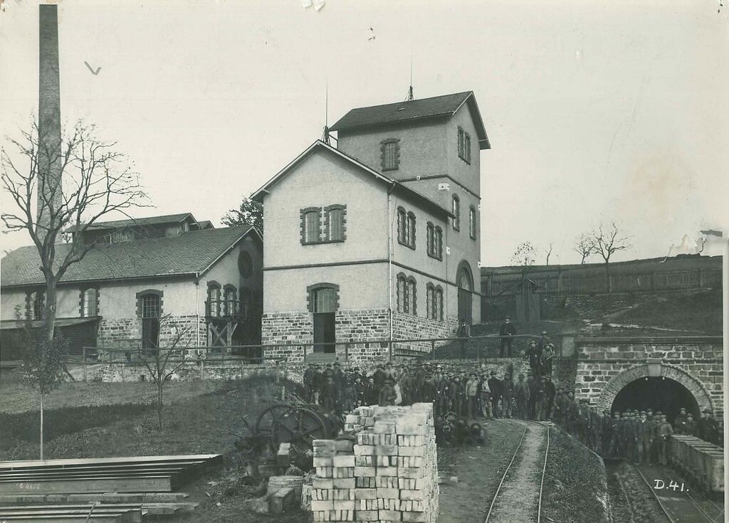 Grubenhaus "Grube Werner" auf der Vierwindenhöhe in Bendorf (1902)