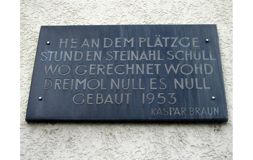 Inschriftentafel am Standort der früheren Schule Ecke Großer Griechenmarkt / Kaygasse ("Kayjass Nr. 0") in Köln (2012).