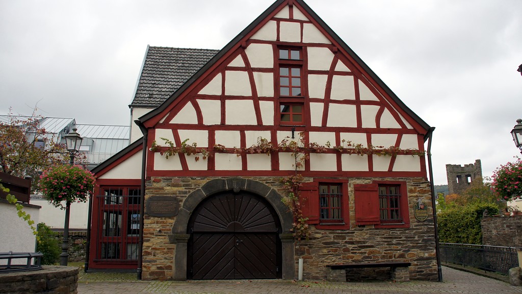 Außenansicht der alten Zehntscheune in Ahrweiler (2015)