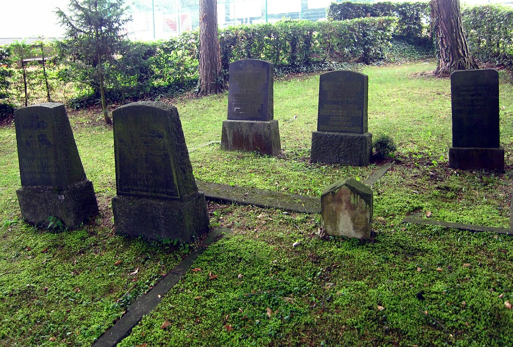 Gräberfeld des Judenfriedhofs Matthias-Claudius-Weg in Bornheim-Walberberg (2013)