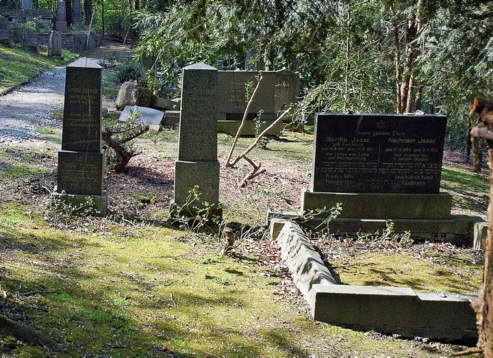 Der jüdische Friedhof auf dem Pastoratsberg in Essen Werden (2008).