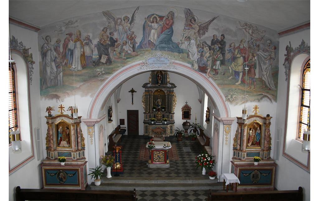 Chor und Wandmalereien in der Pfarrkirche St. Chrysantius und St. Daria in Welcherath (2010)