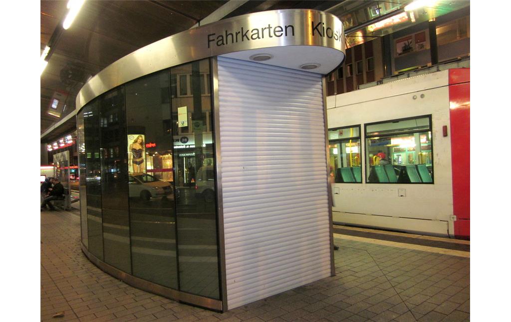 Fahrkarten Kiosk an der Haltestelle Bertha-von-Suttner-Platz