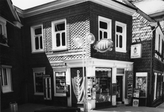 Wohn- und Geschäftshaus Anker, Wilhelmstraße 157 in Wülfrath (1978)