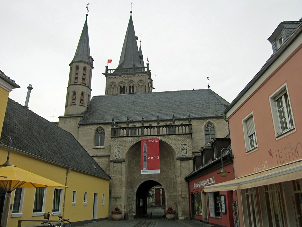 Südöstlicher Zugang zum Immunitätsbereich des ehemaligen Viktorstifts, des Kollegiatstifts St. Viktor in Xanten (2013)