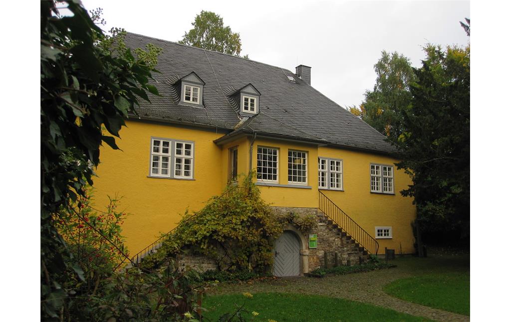 Hofgarten-Haus im Landschaftsmuseum Westerwald in Hachenburg, Ansicht vom Burggarten (2013)
