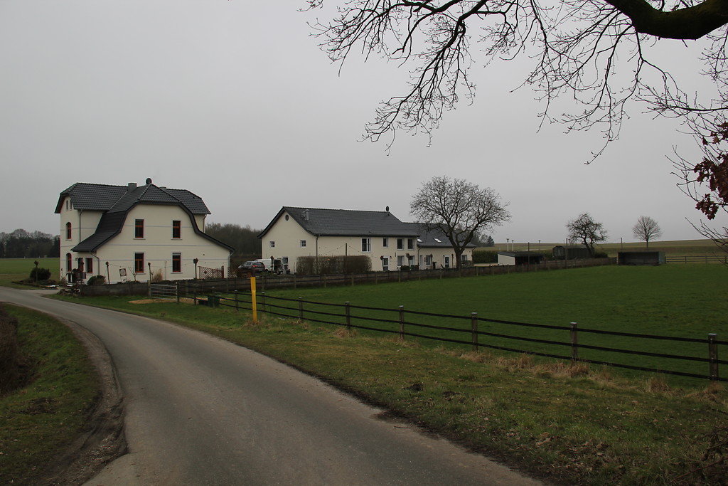 Anwesen Uedemerfelder Weg 32 (ehemalige Gaststätte und Mühle Beeker) in Uedem-Uedemerfeld (2013)