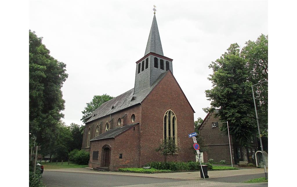 Die katholische Kirche St. Marien im Stadtteil Köln-Fühlingen (2018).