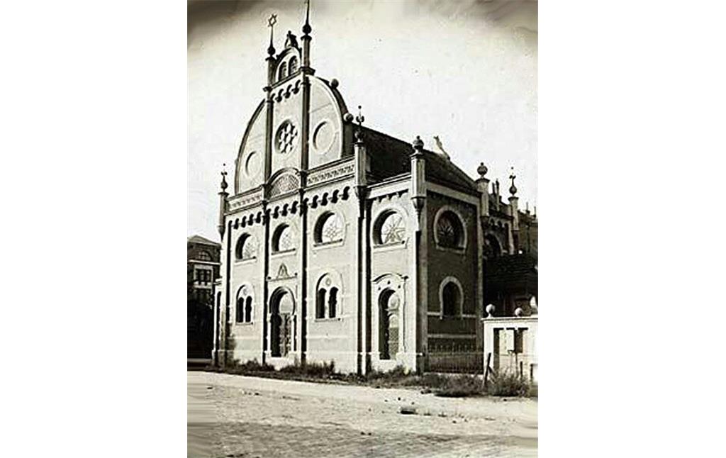 Undatierte Aufnahme der 1901/02 erbauten und 1938 zerstörten Synagoge Poppelsdorf im heutigen Bonn-Poppelsdorf.