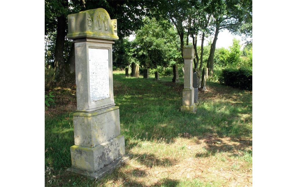 Grabmale auf dem Jüdischen Friedhof am Heesberg in Xanten