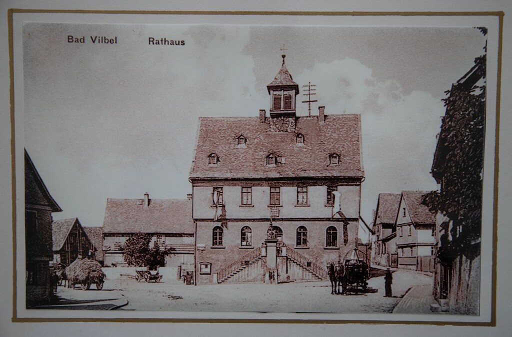Das alte Rathaus von Bad Vilbel (um 1910)